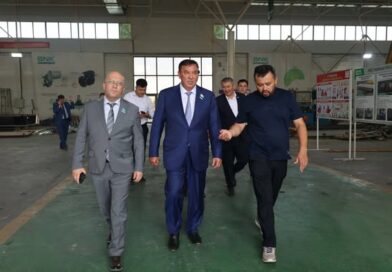 Мәжіліс депутаты Саурандағы өндіріс орындарымен танысып, өңірлік кәсіпкерлікті қолдады