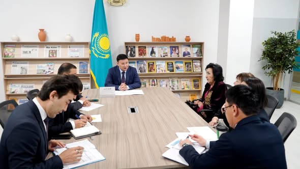 ТҮРКІСТАН: ОБЛЫС ӘКІМІНІҢ ОРЫНБАСАРЫ ТҰРҒЫНДАРДЫ КЕЗЕКТІ РЕТ ҚАБЫЛДАДЫ