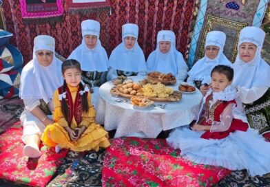 САУРАНДА «ДӘСТҮР СӨЙЛЕЙДІ, ҰРПАҚ ЖАЛҒАЙДЫ» АТТЫ ТАҒЫЛЫМДЫ ІС-ШАРА ӨТТІ САУРАНДА «ДӘСТҮР СӨЙЛЕЙДІ, ҰРПАҚ ЖАЛҒАЙДЫ» АТТЫ ТАҒЫЛЫМДЫ ІС-ШАРА ӨТТІ